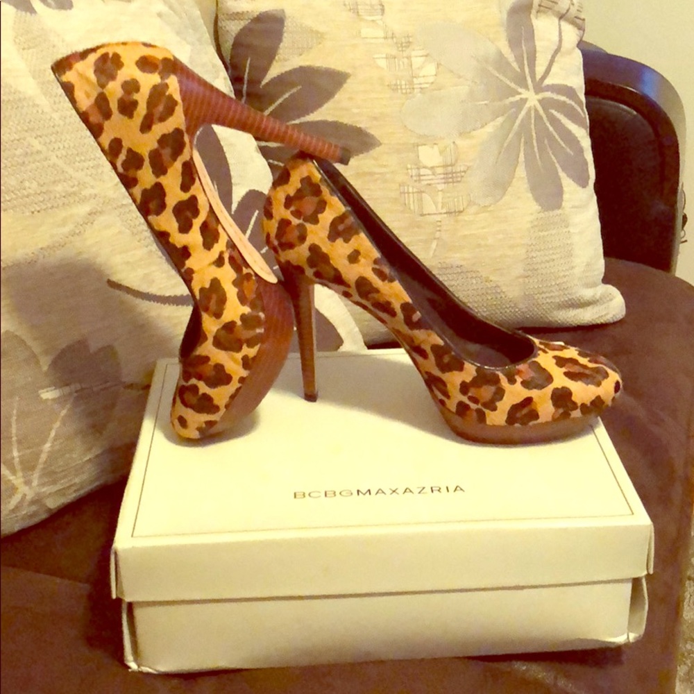 Great Condition- BCBG,Leopard Print shoes
